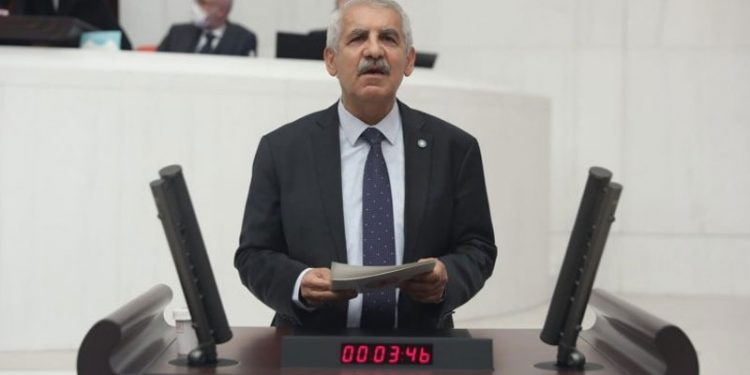 İYİ Partili Yokuş'tan İmamoğlu'na destek: Oy devşirmek için yaptıkları ortada