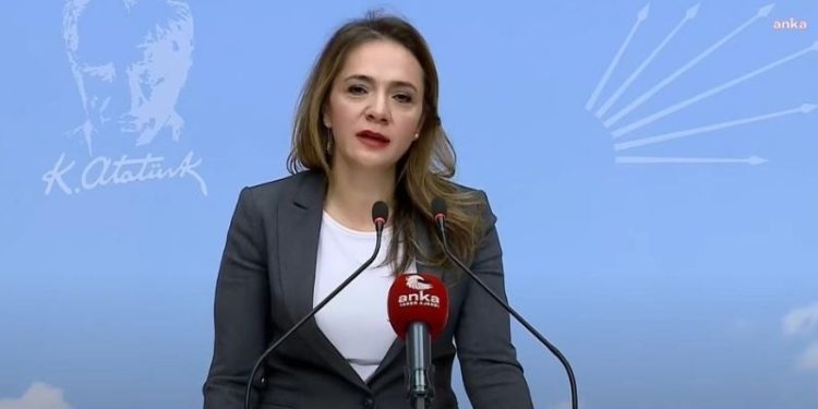 İlgezdi: Sağlıkta dönüşüm sistemi 'randevu hizmetlerine ulaşamama' sistemi oldu