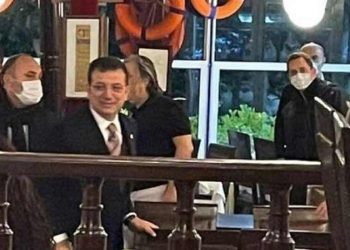 İmamoğlu'ndan 'fotoğraf' yanıtı: 19 saat mesai sonrası 1 saatlik yemek molam gündem oluyor