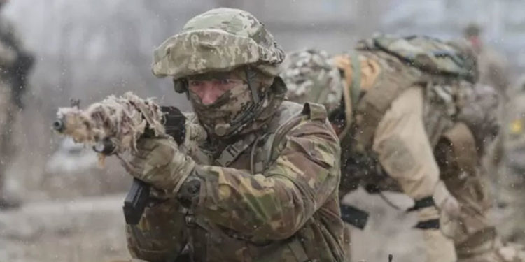 İngiltere, Ukrayna'ya silah gönderiyor