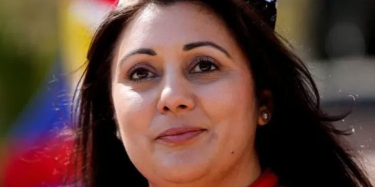 İngiltere'de, 'Bakan yardımcılığı görevinden alınmama gerekçe olarak Müslüman olmam gösterildi' diyen milletvekilinin iddiaları soruşturulacak