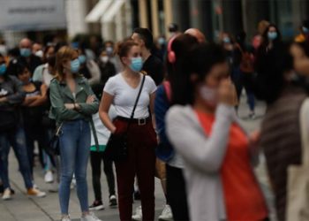 İspanya'da ortalama vaka sayısı en yüksek seviyeye ulaştı