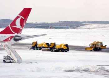 İstanbul Havalimanı’nda uçuş yasağı uzatıldı, Kuzey Marmara 17 saat sonra açılabildi