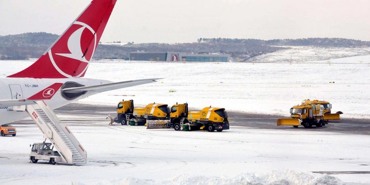 İstanbul Havalimanı’nda uçuş yasağı uzatıldı, Kuzey Marmara 17 saat sonra açılabildi