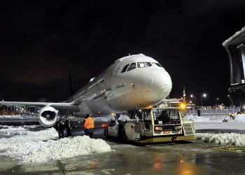 İstanbul Havalimanı’nda uçuşlar başladı