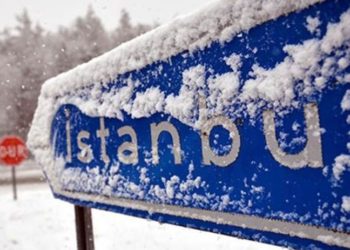 İstanbul Valisi Yerlikaya: Olumsuz hava koşulları nedeniyle okulların kapanış saati erkene çekildi