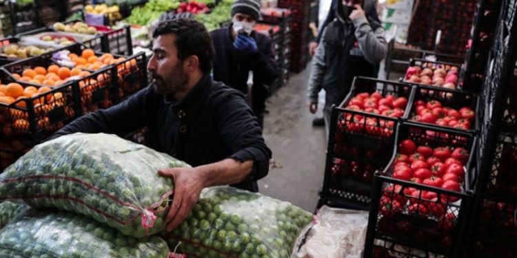 İstanbul'da sebze fiyatlarında yüzde 50'ye varan zam