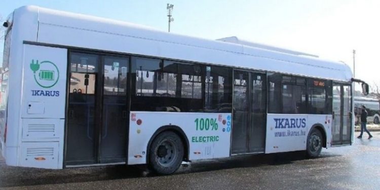 İstanbul'da İkarus zamanı: İETT, elektrikli otobüsün test sürecini başlattı