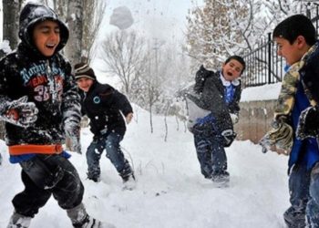 İstanbul&rsquo;da olumsuz hava koşulları nedeniyle karneler erken alınacak