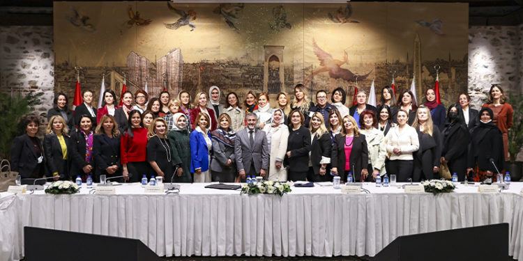 İş kadınlarından Bakan Nebati ile buluşma sonrası açıklama: Ana hedef enflasyonu düşürmek