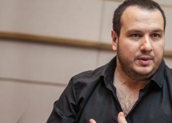 Şahan Gökbakar: Faizlerin yüzde 14'e indiği falan yok, bankalar bildiğini okuyor