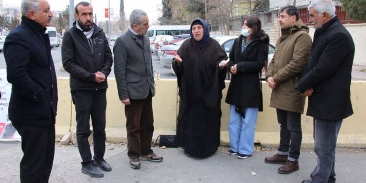 Şenyaşar ailesine destek ziyareti: Adalet taleplerimizi birleştirelim