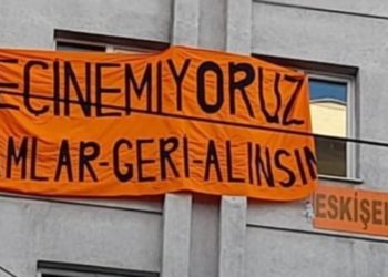 &lsquo;Ge&ccedil;inemiyoruz&rsquo; pankartına 18 bin lira para cezası
