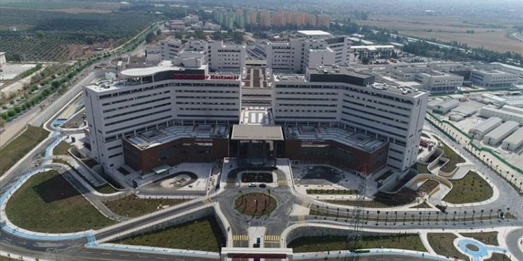 ‘Ticari sır’ diyerek açıklanmayan şehir hastaneleri sözleşmesi ortaya çıktı