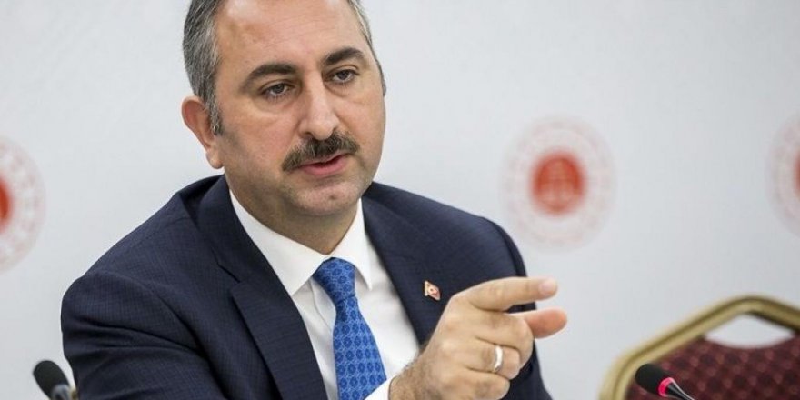 İddia: Abdulhamit Gül, Uğur Dündar eleştirisi nedeniyle mi istifa etti?