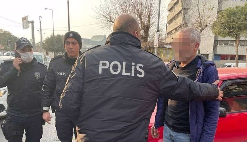 İzmir'de belediye çalışanına bıçaklı saldırı