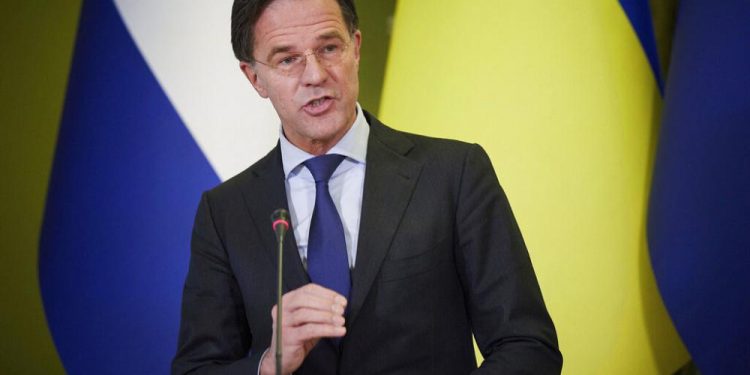 Hollanda Başbakanı Rutte ordunun Endonezya’da işlediği suçlardan dolayı özür diledi