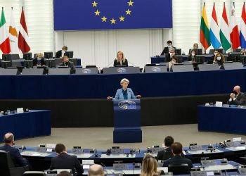 Avrupa Birliği Komisyonu Rusya yaptırımları için acil toplanıyor