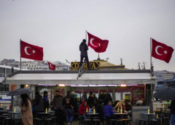 FT: Türkiye’nin ekonomik dayanıklılığı en büyük korkulara nasıl meydan okudu?