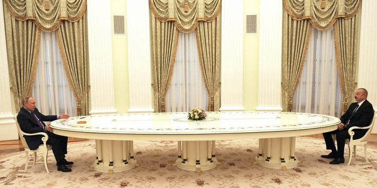 Putin: Karabağ’daki birtakım sorunlara rağmen gelinen nokta tatmin edici