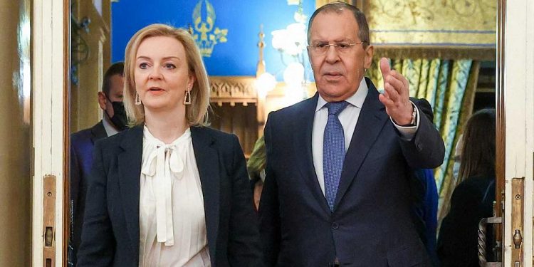 Lavrov’dan Batı’ya Ukrayna uyarısı: Ültimatom ve tehditlerle bir yere varılmaz