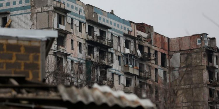 Rus basını: Donetsk’te hükümet binası yakınındaki bir araçta şiddetli patlama yaşandı