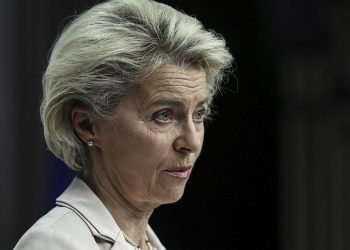 Von der Leyen: Ukrayna’ya saldırması halinde Rusya büyük faturalarla yüzleşir