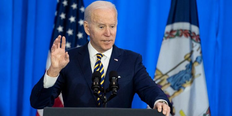 Biden’den Ukrayna’daki ABD vatandaşlarına: Kriz her an çıkabilir, ülkeyi bir an önce terk edin