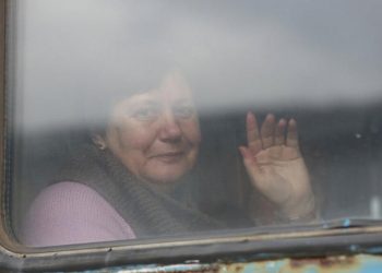 Ukrayna’nın Rusya yanlısı ayrılıkçıların kontrolündeki bölgeden 40 binden fazla sivil tahliye edildi