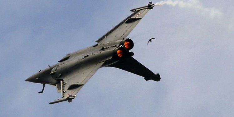 Fransa, Endonezya’ya 42 Rafale savaş uçağı satıyor