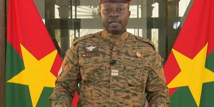 Burkina Faso: Cunta lideri Damiba yemin ederek devlet başkanı oldu