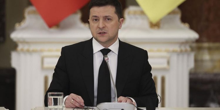 Ukrayna lideri Zelenskiy, 16 Şubat’ı ‘Birlik Günü’ ilan etti; ülkeyi terkedenleri geri çağırdı