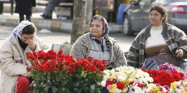 14 Şubat'ta gülü seven dikenine katlanacak: Bir buket 500 lirayı aşıyor