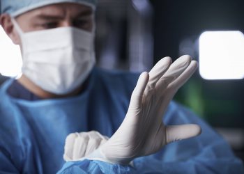 2021 yılında 5 bin 688 doktor görevi bıraktı