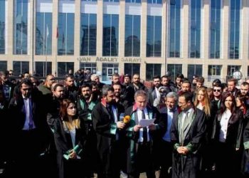 76 Baro ortak açıklama yaptı: Elektrik zammı Anayasa'ya ve AİHS'e aykırı