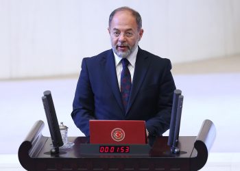 9 bin hekim istifa etti, Meclis Sağlık Komisyonu 463 gündür toplanmadı