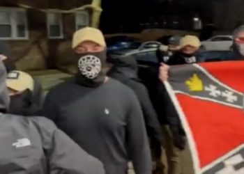 ABD'de Neo-Naziler, Komünist Manifesto okuma etkinliğini bastı