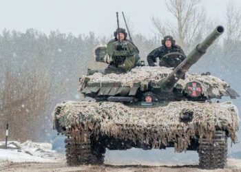 ABD'li yetkililer: Alınan istihbarat, Rusya'nın asker çekme açıklamasının 'üçkağıt' olduğunu gösteriyor