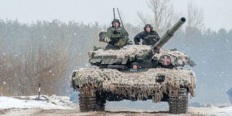 ABD'li yetkililer: Alınan istihbarat, Rusya'nın asker çekme açıklamasının 'üçkağıt' olduğunu gösteriyor