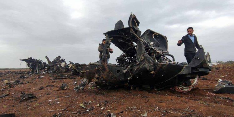 ABD’li askerler, arızalanan helikopterlerini imha etti