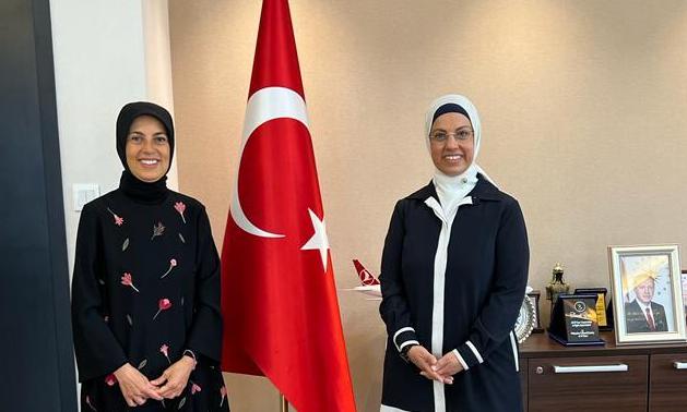 AKP’li Ravza Kavakçı 2,1 milyonluk tezinde ablasının tezinden intihal yapmış