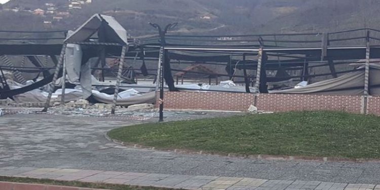 AKP'li belediyenin ihale ettiği 15 Temmuz Şehitler Parkı’ndaki bakımsızlığa tepki