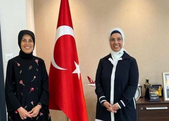 AKP’li Ravza Kavakçı 2,1 milyonluk tezinde ablasının tezinden intihal yapmış