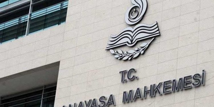 AYM: 'Somut olgular' içermesi halinde tek başına gizli tanık ifadesiyle tutuklama kararı verilebilir