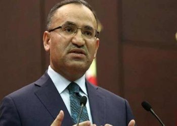 Adalet Bakanı Bozdağ’dan bürokratlara 'görevden alırım' uyarısı