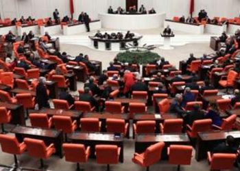 Aden Körfezi tezkeresi 1 yıl daha uzatıldı