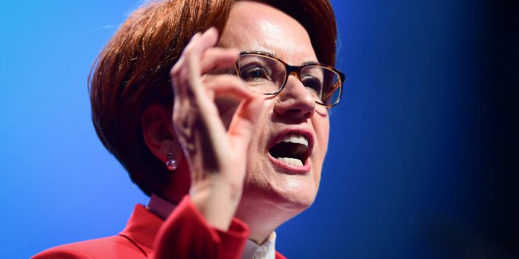 Akşener: Türkiye acilen S-400’lerden kurtulmalı