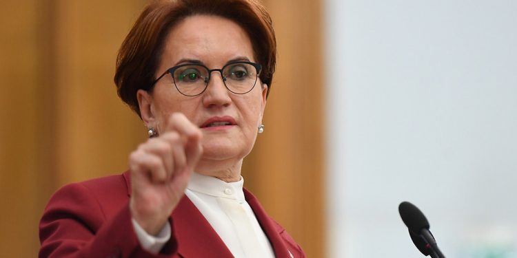 Akşener’den Erdoğan’a: Nebati Bakan’ın soruları varsa arkadaşlara sorabilir