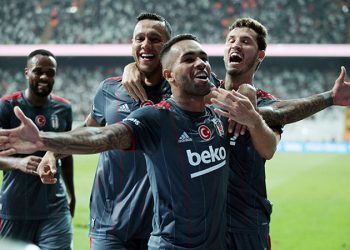 Alex Teixeira: Talisca'yla Beşiktaş'ta oynamak isterim