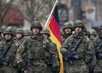 Alman ordusu alarm seviyesini yükseltti